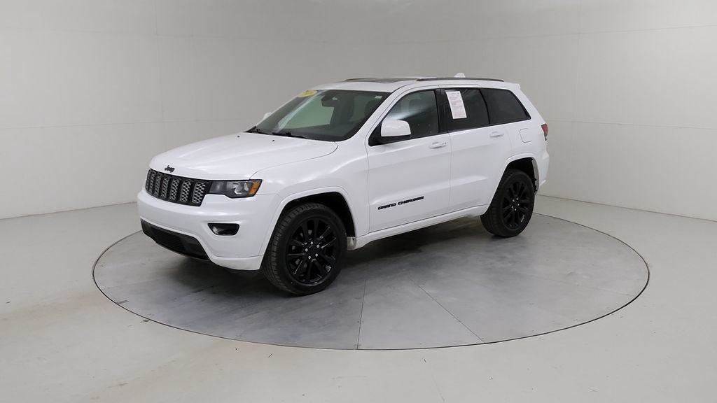 Used 2019 Jeep Grand Cherokee Altitude AWD/4WD image 20