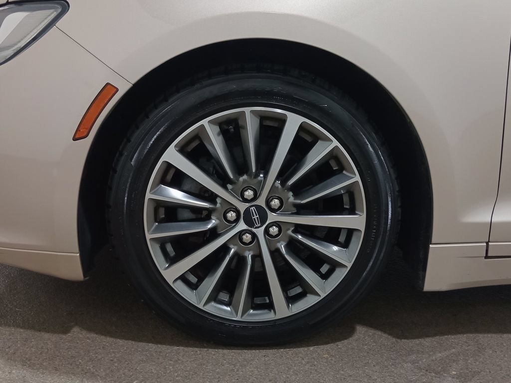 Used 2017 Lincoln MKZ Select w/ Select Plus Package FWD image 11