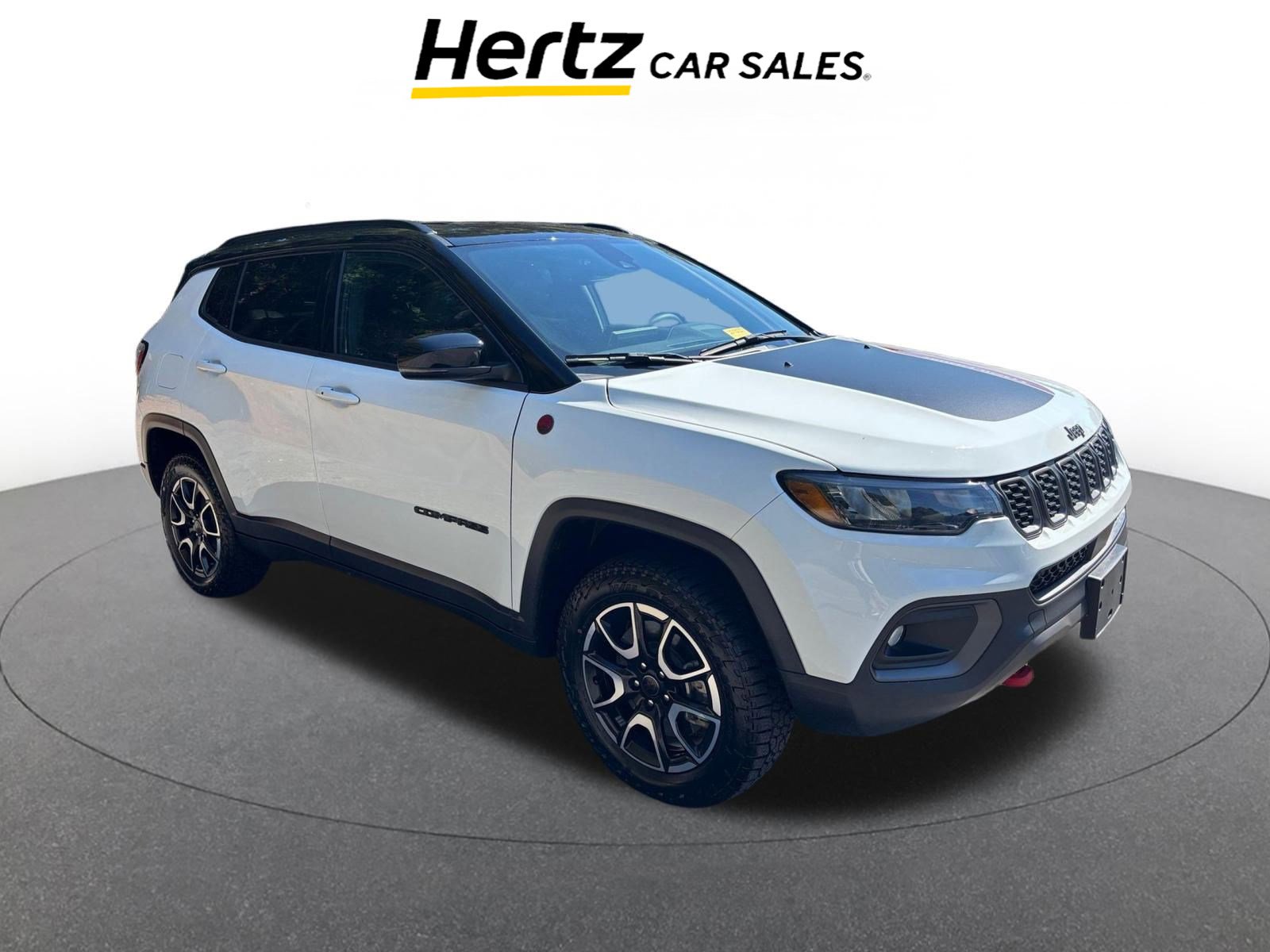 Used 2025 Jeep Compass Trailhawk image 1