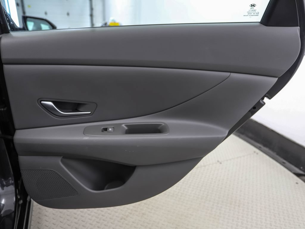 Used 2023 Hyundai Elantra SEL FWD image 24