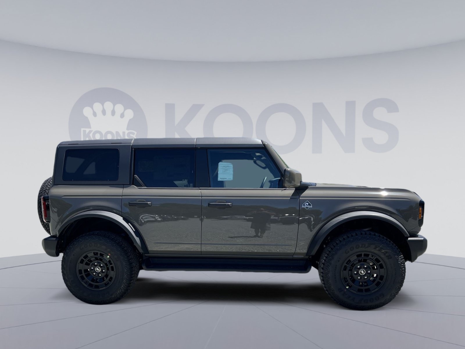 New 2026 Ford Bronco Outer Banks w/ Sasquatch Package AWD/4WD image 8