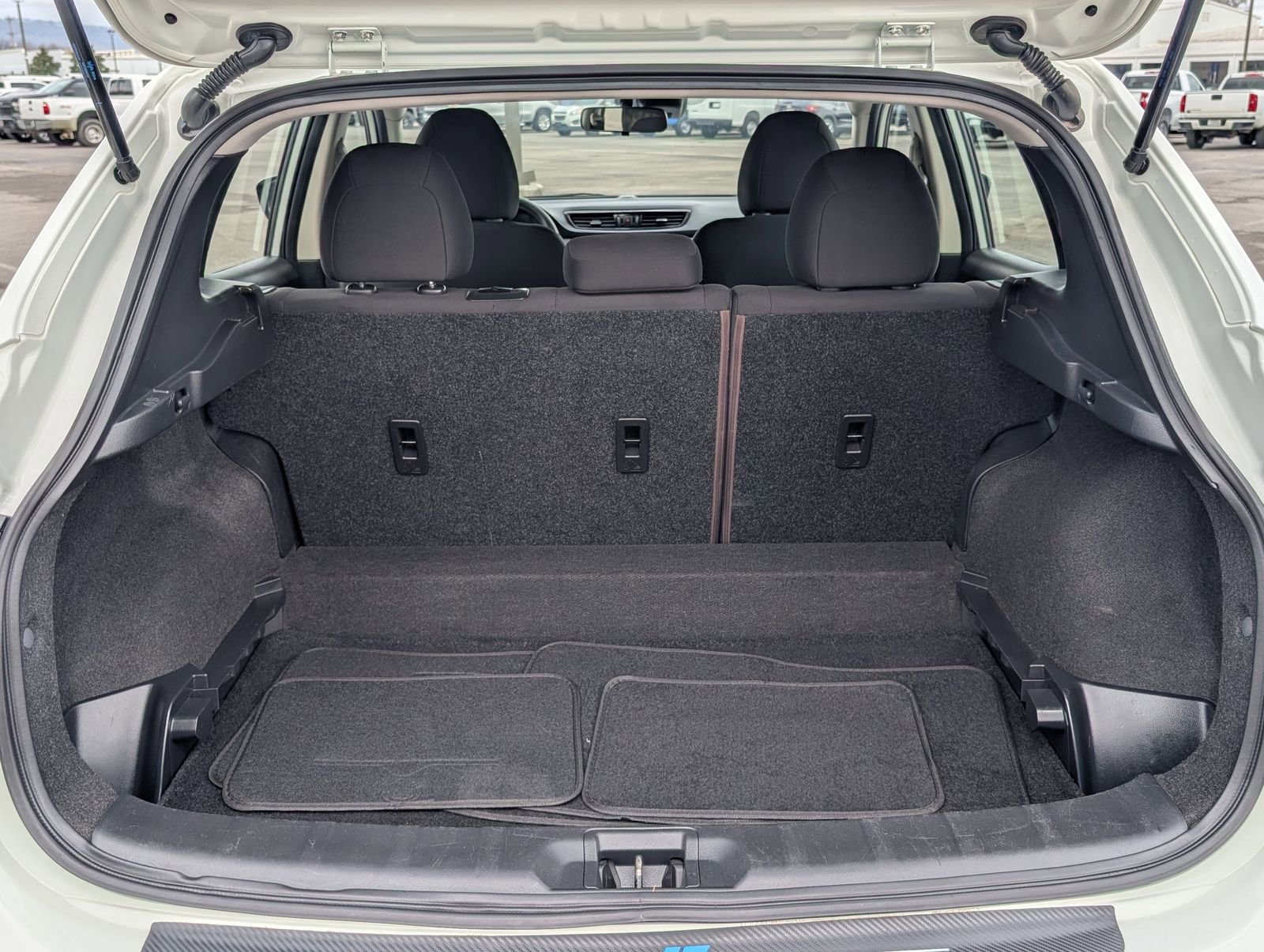 Used 2021 Nissan Rogue Sport S image 21