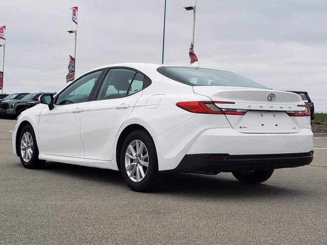 Used 2025 Toyota Camry LE FWD image 7