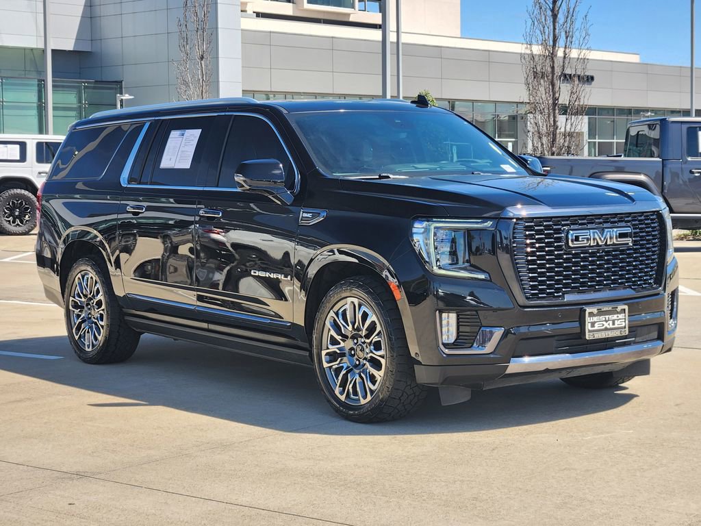 Used 2023 GMC Yukon XL Denali Ultimate image 3