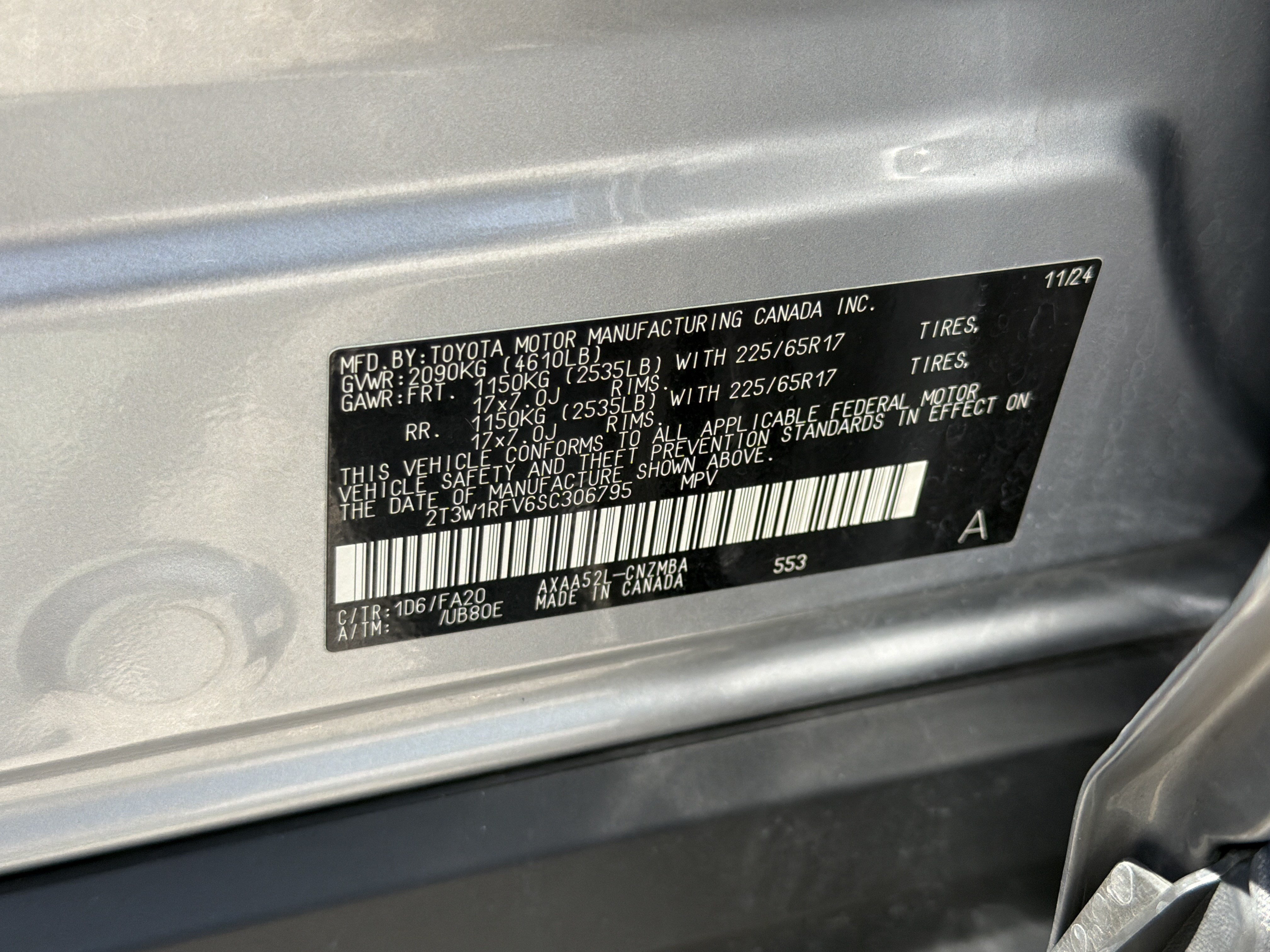 Certified 2025 Toyota RAV4 XLE FWD image 29