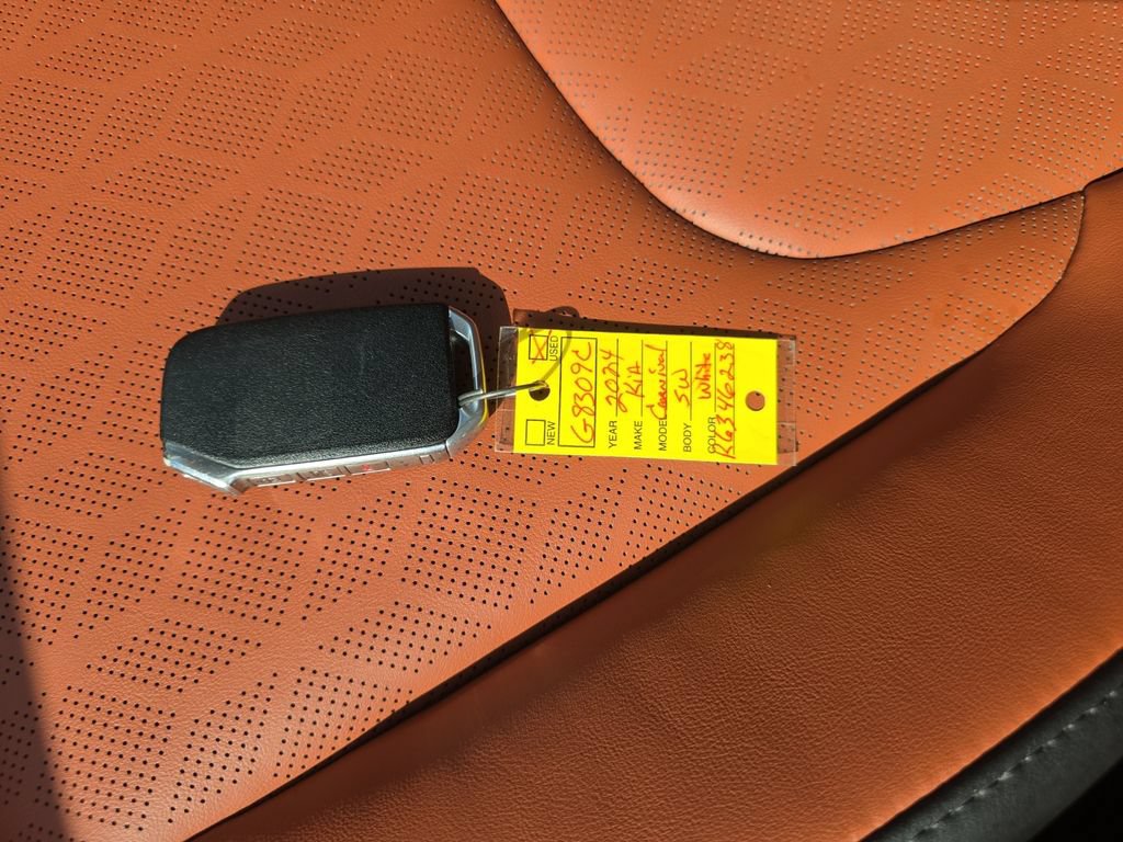 Used 2024 Kia Carnival SX FWD image 23