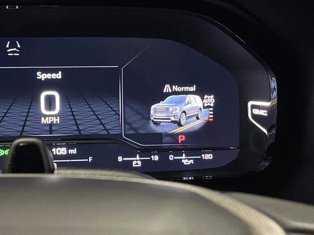 Used 2023 GMC Yukon Denali w/ Denali Reserve Package image 19