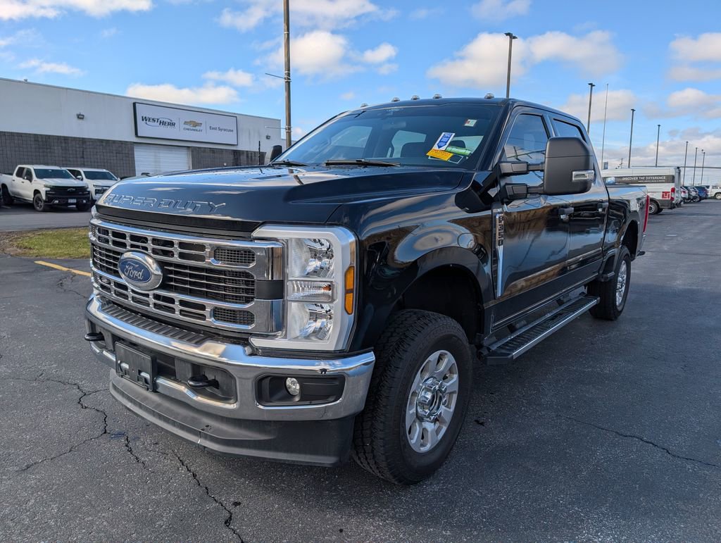 Used 2024 Ford F350 XLT w/ FX4 Off-Road Package image 5