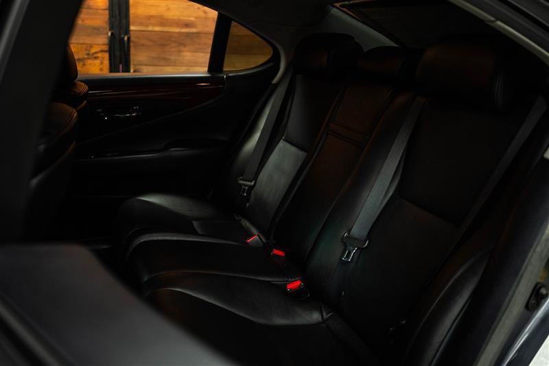 Used 2012 Lexus LS 460 AWD image 11