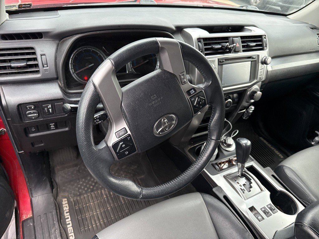 Used 2016 Toyota 4Runner SR5 image 5