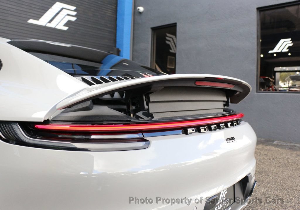 Used 2022 Porsche 911 Carrera 4S AWD/4WD image 8