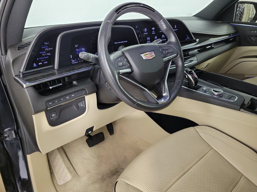 Used 2024 Cadillac Escalade Premium Luxury AWD/4WD image 19
