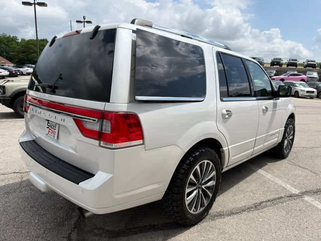 Used 2017 Lincoln Navigator Select AWD/4WD image 7