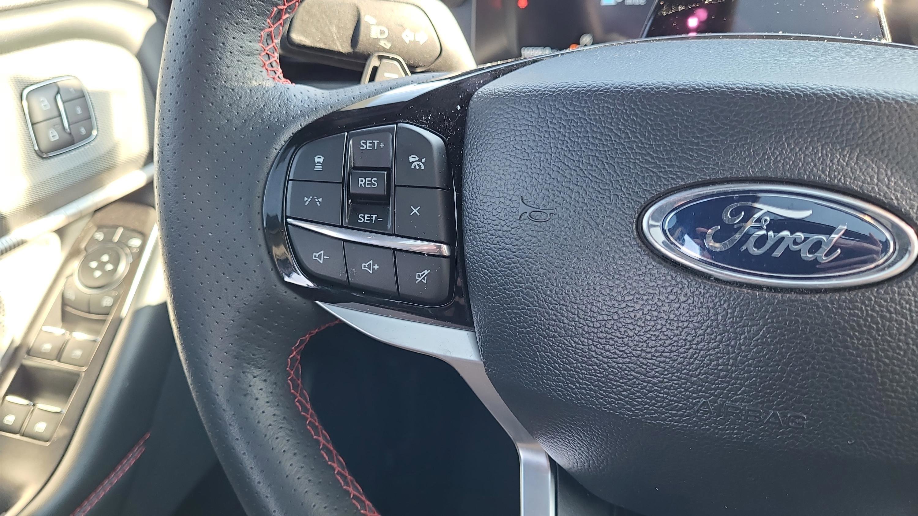 Used 2025 Ford Explorer ST w/ Sun And Sound Package AWD/4WD image 14