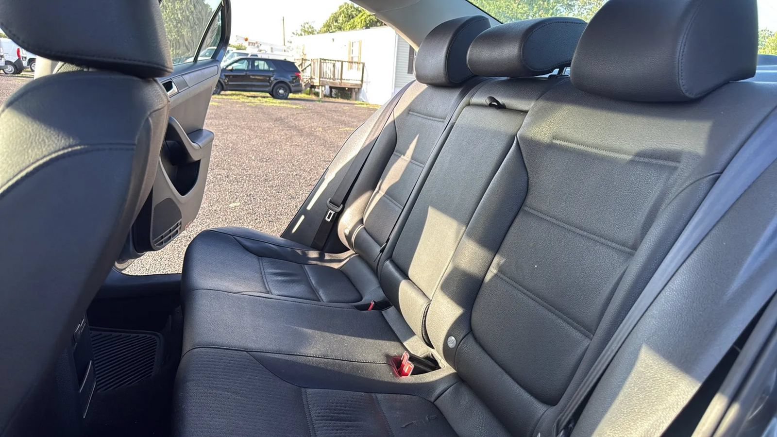 Used 2012 Volkswagen Jetta SE FWD image 22
