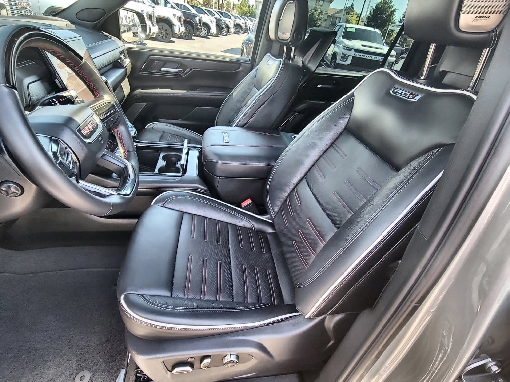 Certified 2025 GMC Yukon XL AT4 Ultimate AWD/4WD image 19