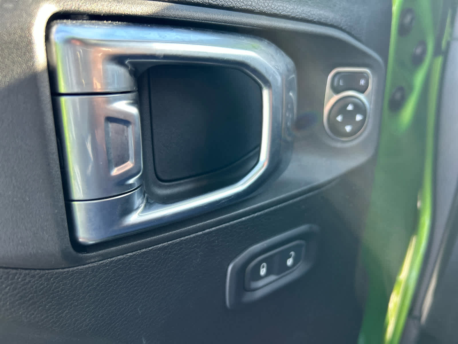 Used 2025 Jeep Wrangler Sport S image 49