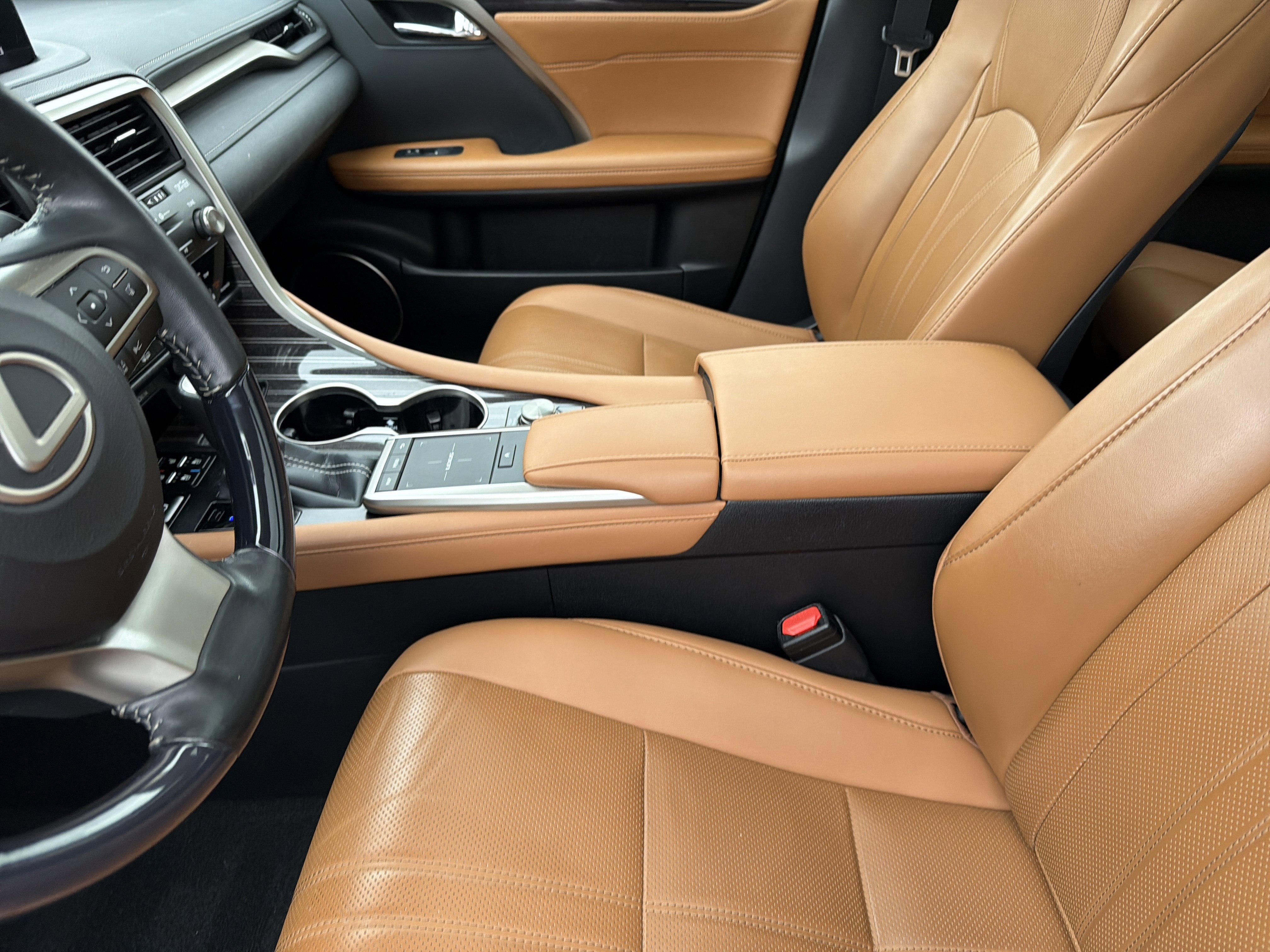 Used 2022 Lexus RX 450h AWD w/ Luxury Package image 17