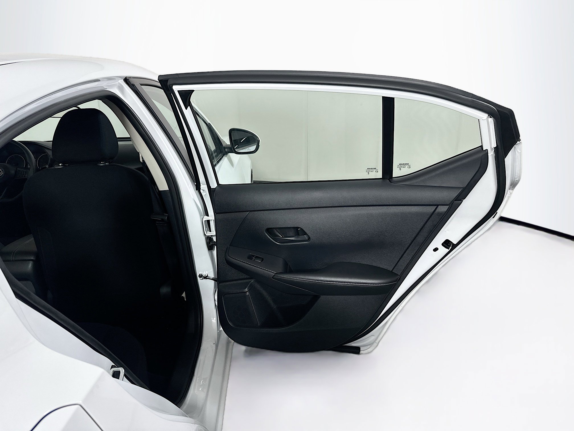 Used 2025 Nissan Sentra S image 28