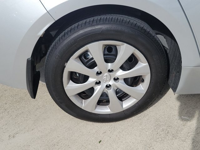 Used 2026 Toyota Corolla LE FWD image 8