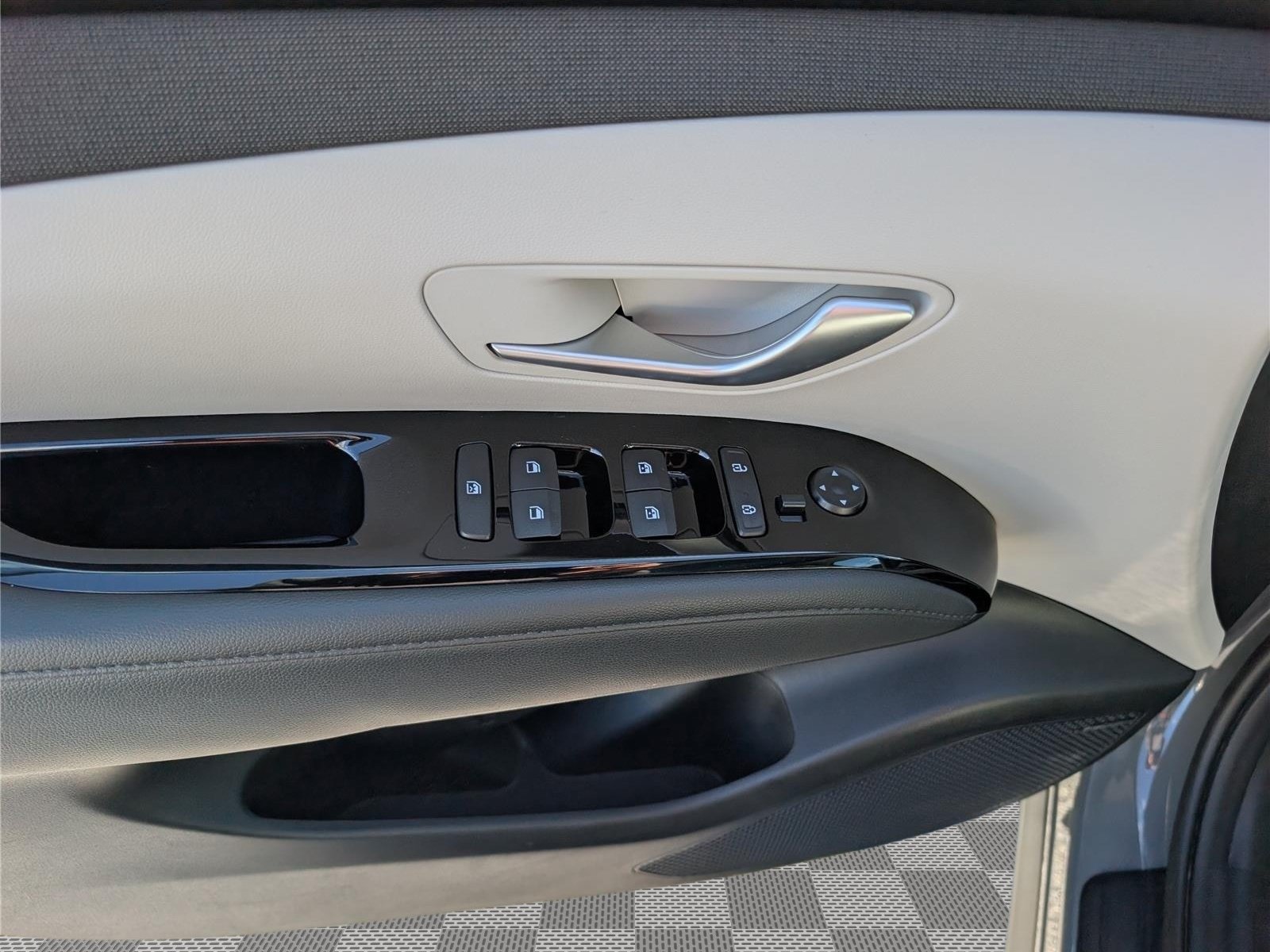 Used 2024 Hyundai Tucson Limited AWD/4WD image 20