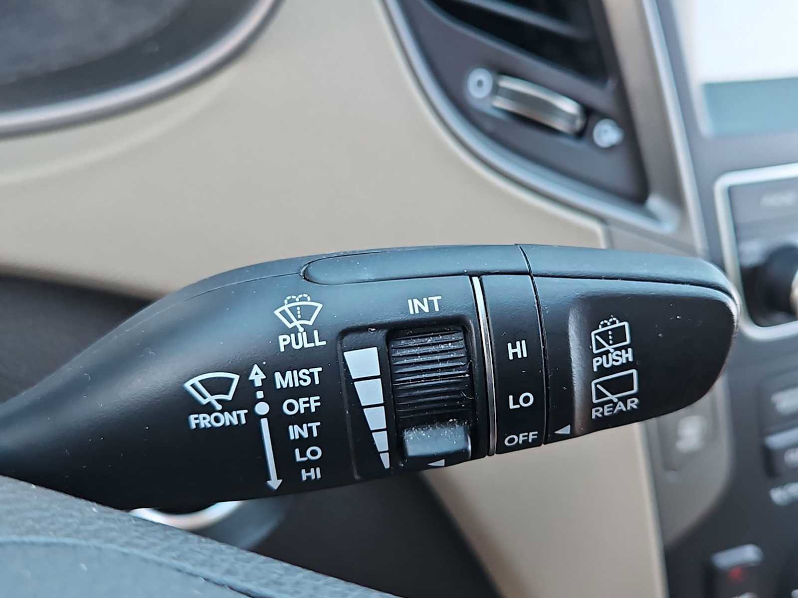 Used 2018 Hyundai Santa Fe Sport w/ 2.4L Value Package 02 image 25