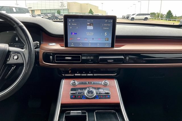 Used 2021 Lincoln Aviator Reserve w/ Equipment Group 201A AWD/4WD image 32