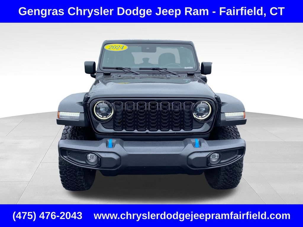 Used 2024 Jeep Wrangler Unlimited AWD/4WD image 2