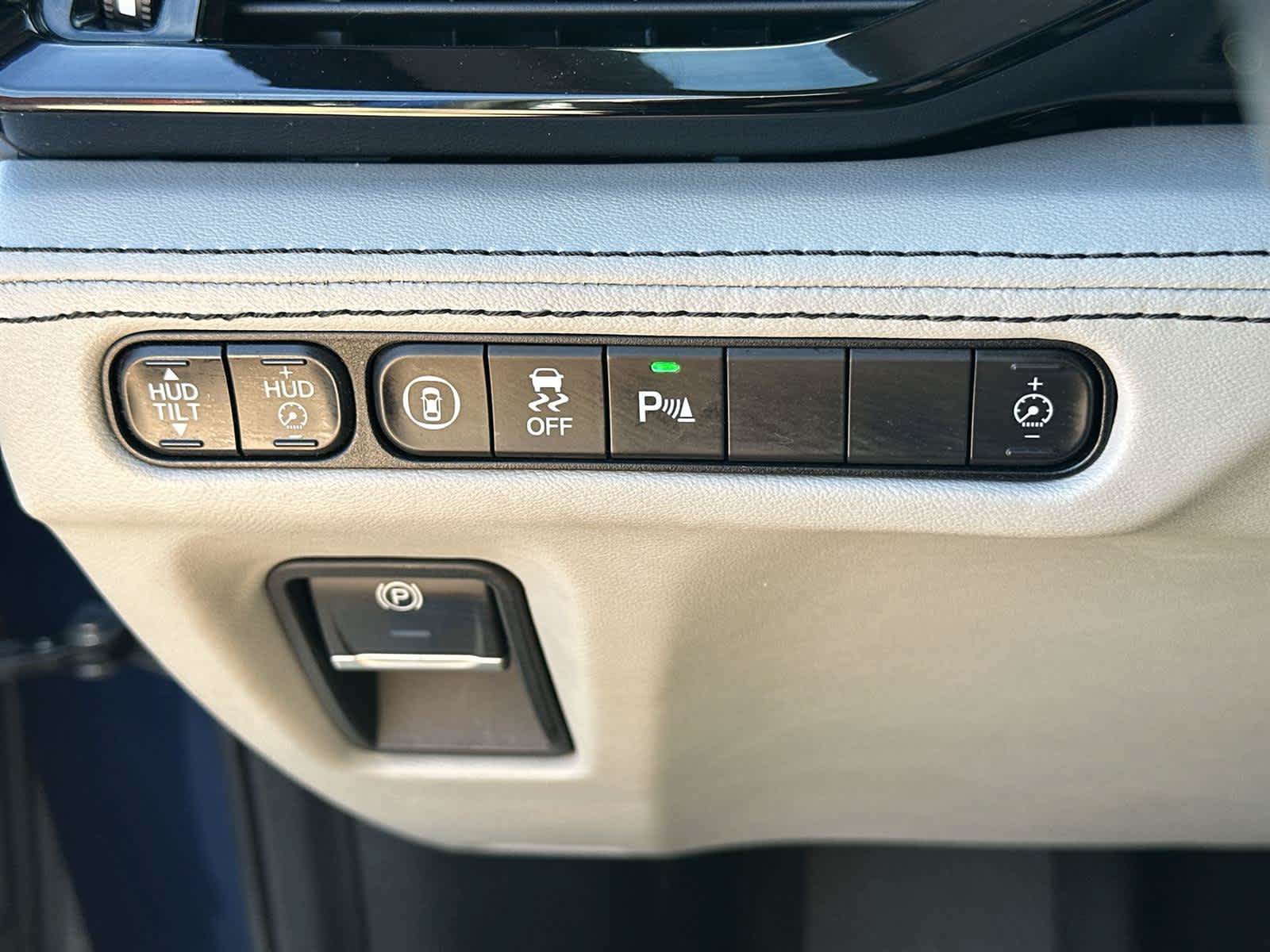 Used 2022 Acura MDX SH-AWD w/ Advance Package image 39