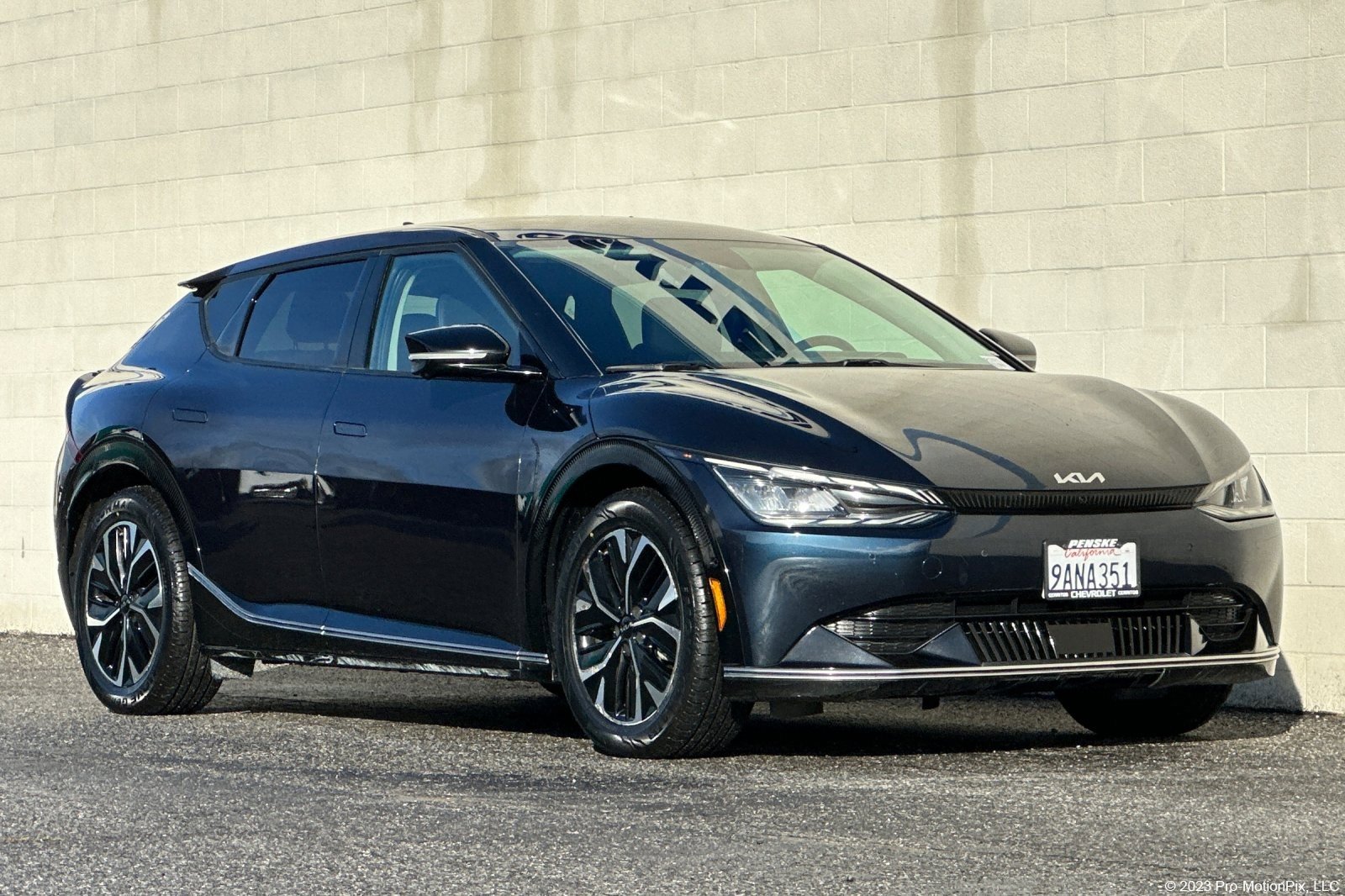 Used 2022 Kia EV6 Wind w/ Wind Technology Package image 1