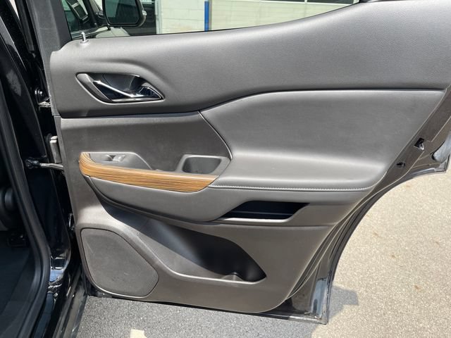 Used 2023 GMC Acadia SLE FWD image 36