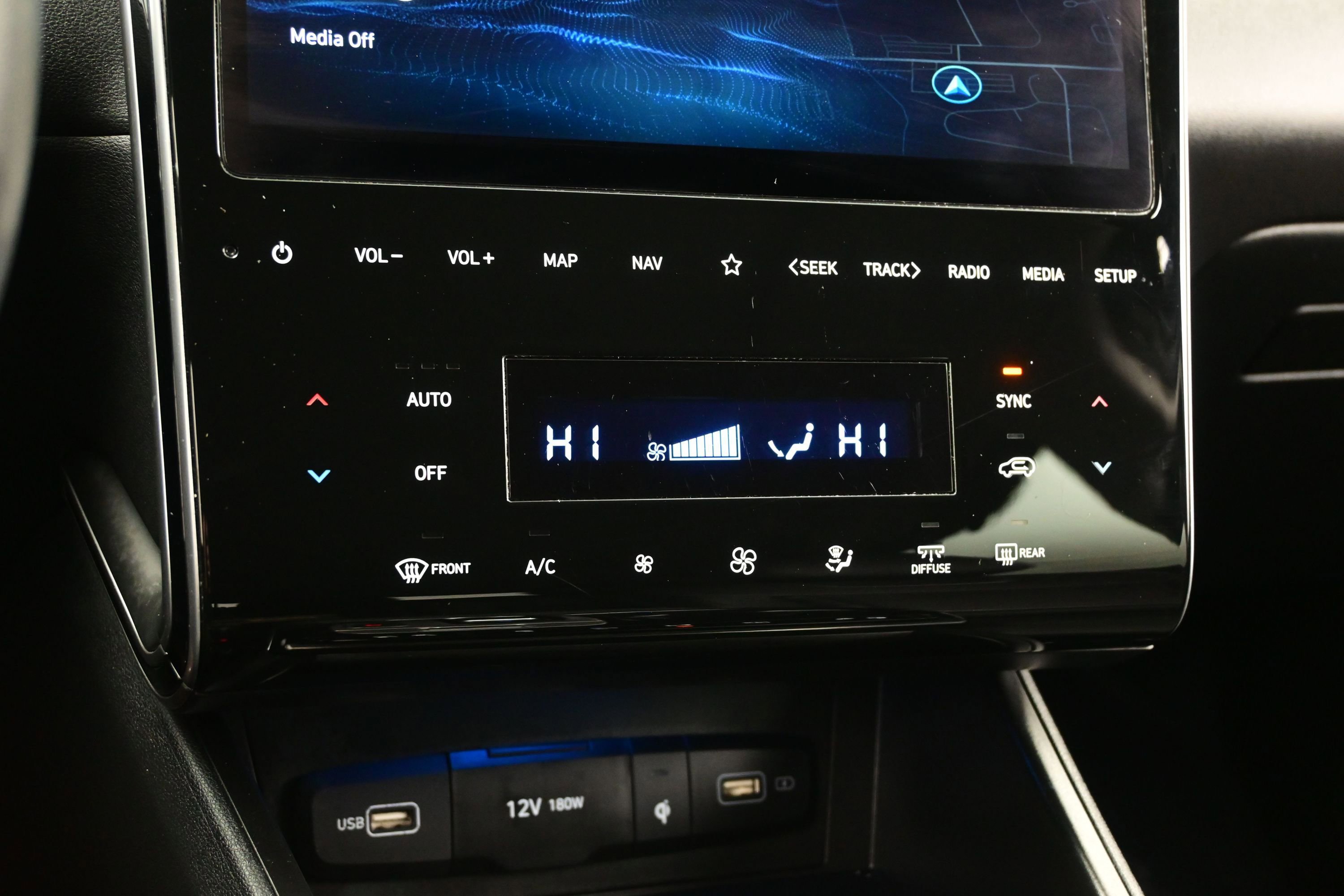 Certified 2023 Hyundai Tucson Limited AWD/4WD image 21