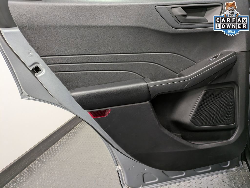 Used 2022 Ford Escape SE image 23