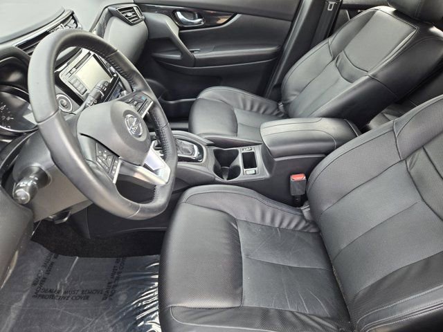 Used 2021 Nissan Rogue Sport SL w/ Premium Package FWD image 12