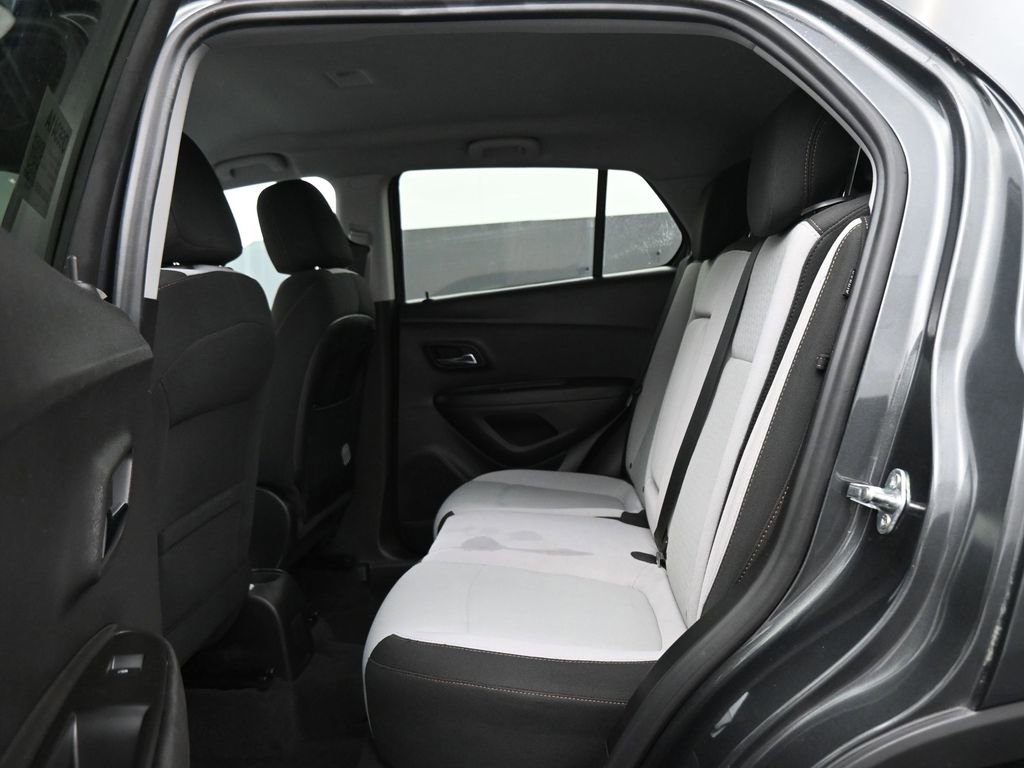 Used 2019 Chevrolet Trax LS w/ Tint and Cruise Package image 12