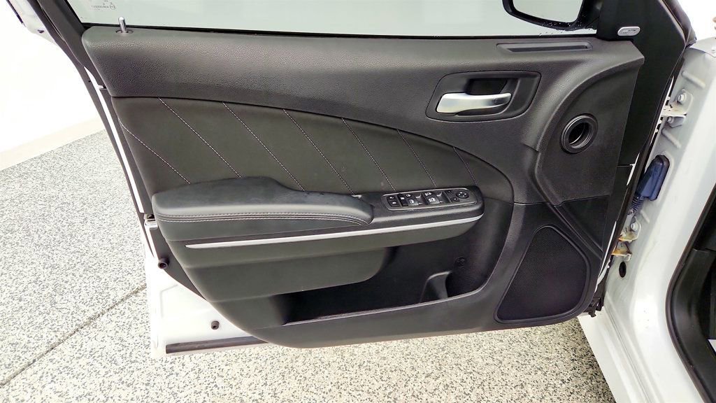 Used 2023 Dodge Charger GT w/ Technology Group image 11