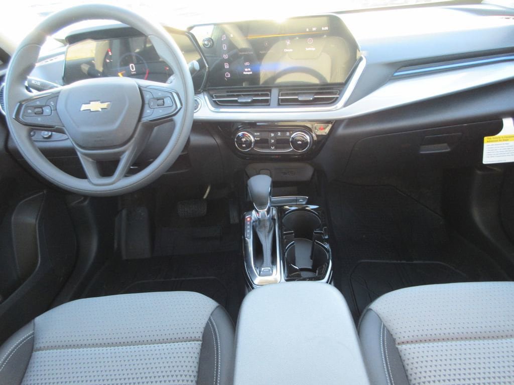 New 2026 Chevrolet Trax LT FWD image 15