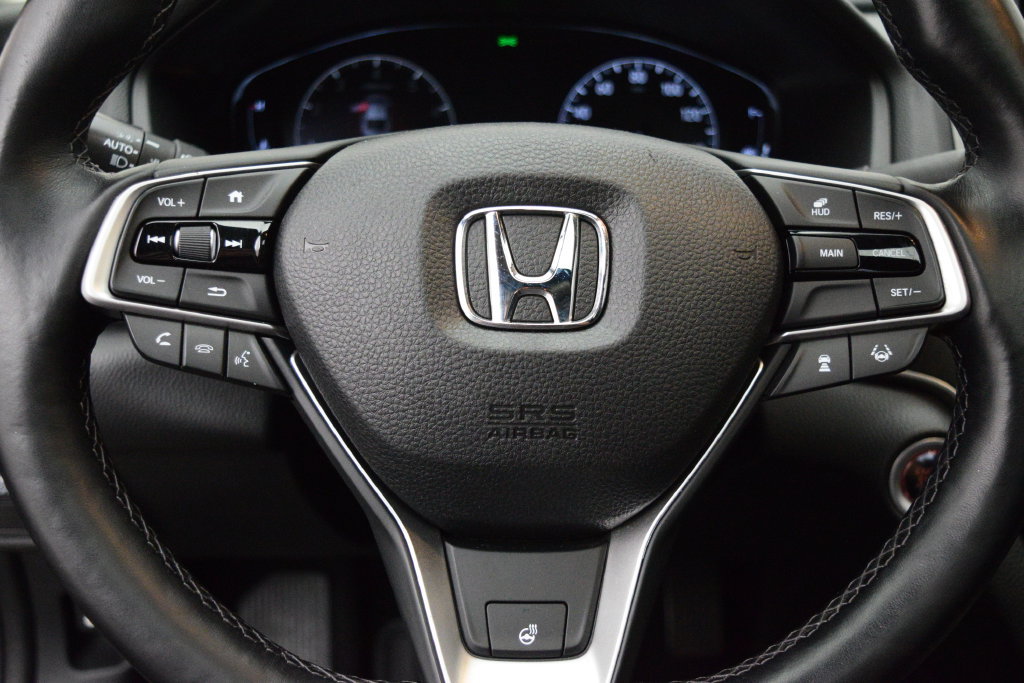 Used 2018 Honda Accord Touring image 27
