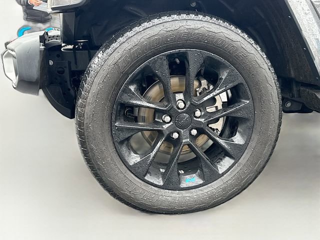 Used 2022 Jeep Wrangler Unlimited Sahara w/ Cold Weather Group image 25