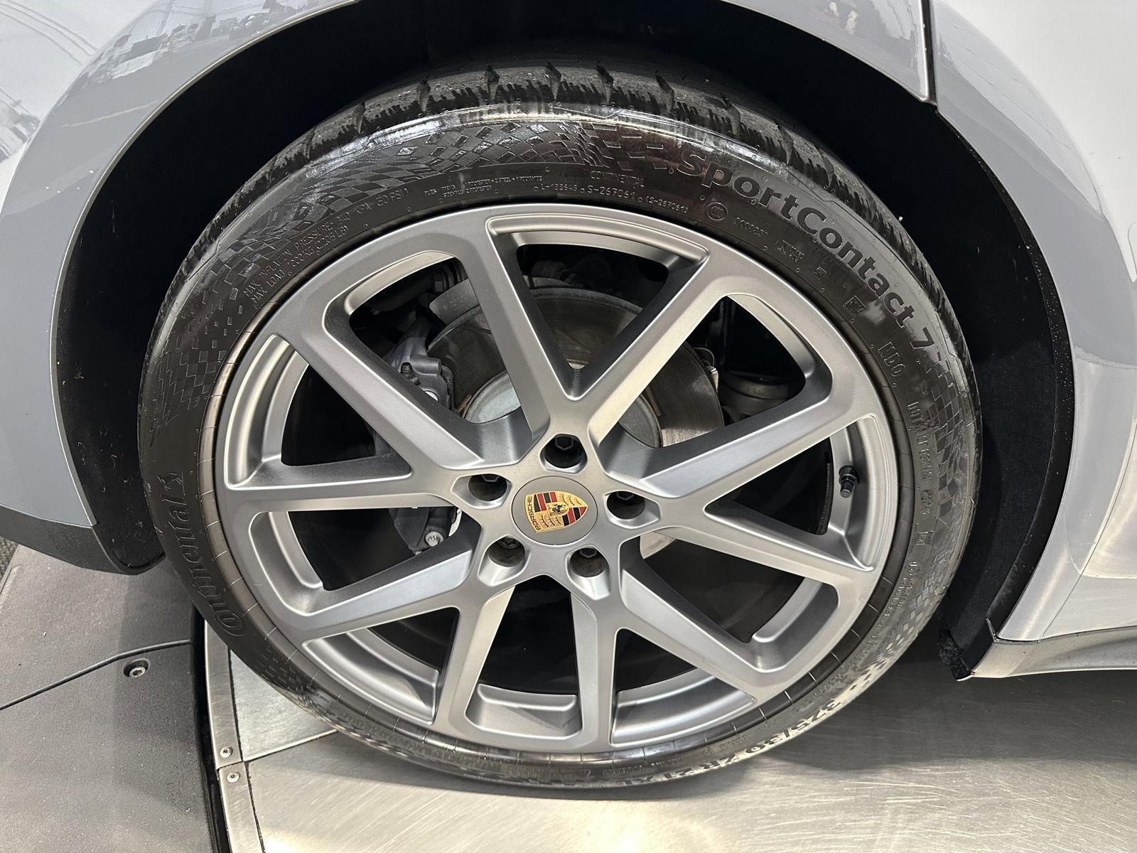 Used 2025 Porsche Panamera 4 image 14