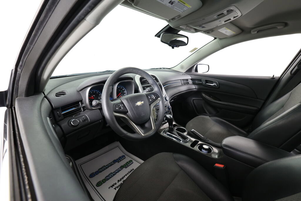 Used 2016 Chevrolet Malibu LT image 10