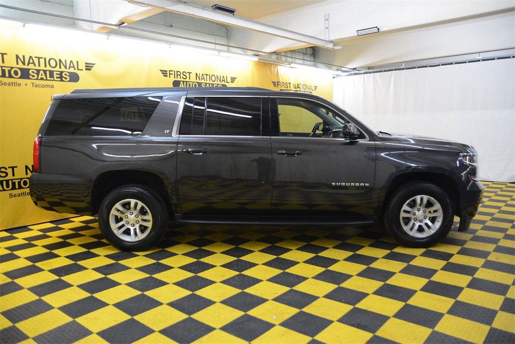 Used 2018 Chevrolet Suburban LT image 11