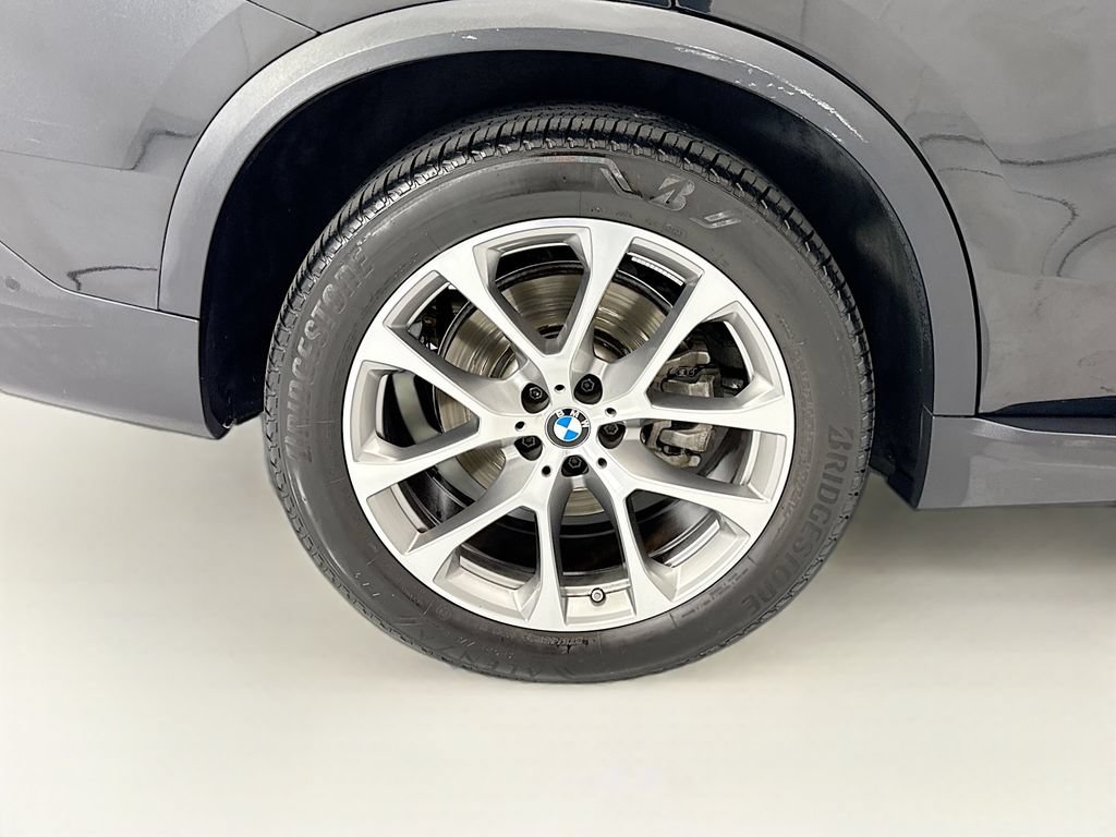 Used 2024 BMW X5 xDrive40i w/ Premium Package AWD/4WD image 32