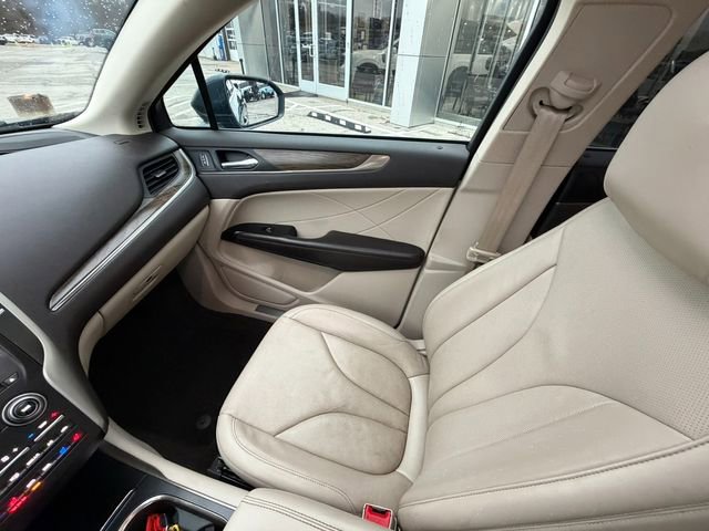 Used 2019 Lincoln MKC Reserve image 22