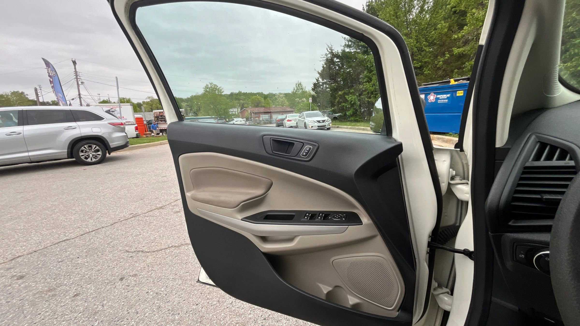 Used 2021 Ford EcoSport S AWD/4WD image 19