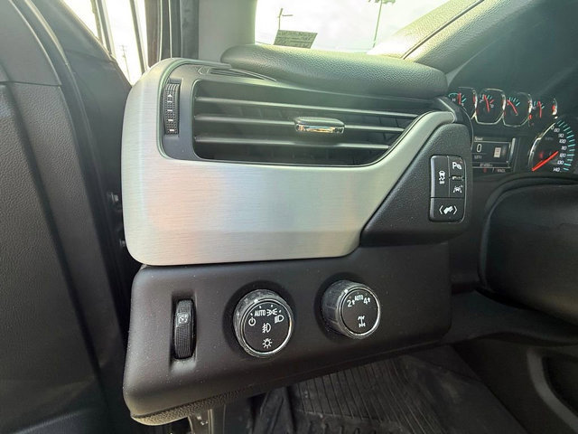 Used 2019 GMC Yukon XL SLT w/ Open Road Package image 28