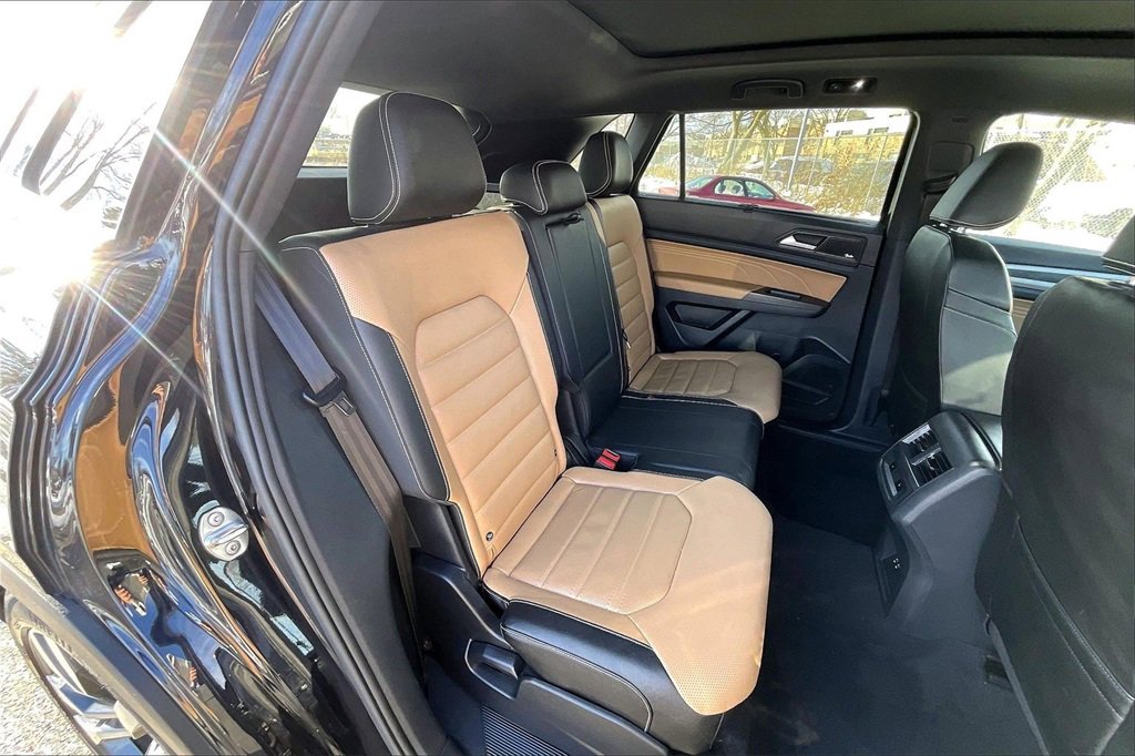 Used 2023 Volkswagen Atlas Cross Sport SEL Premium R-Line image 27