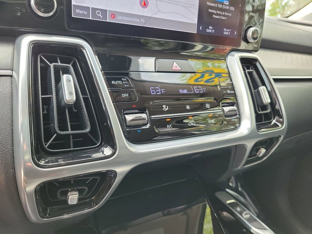 Used 2023 Kia Sorento SX image 31