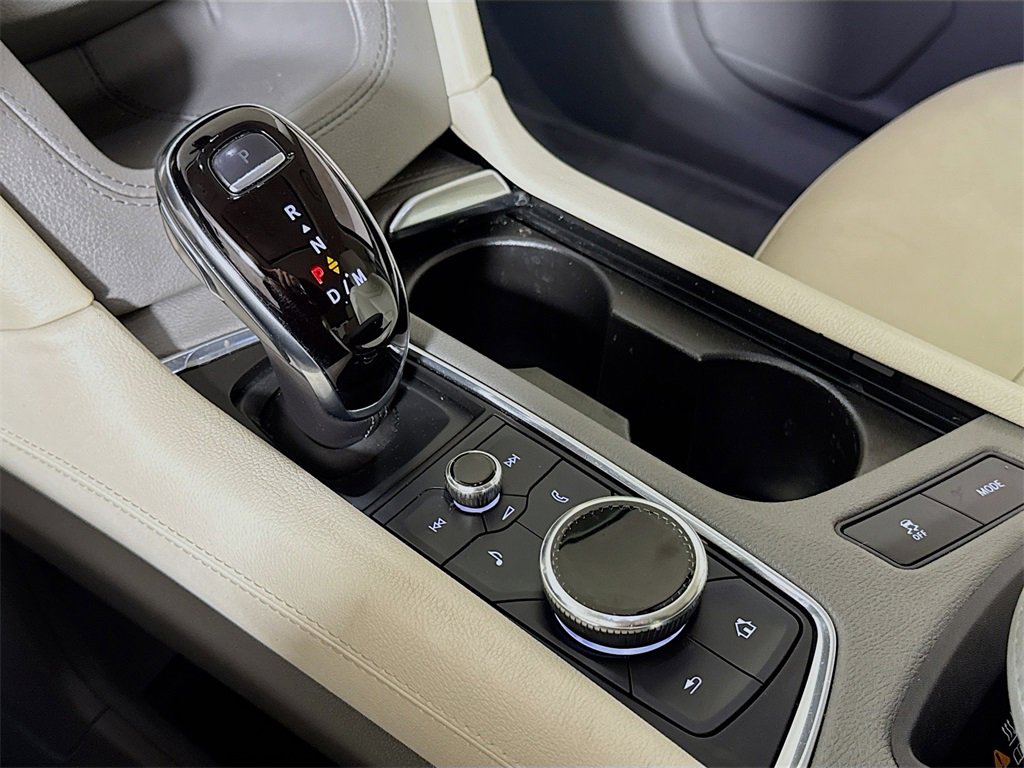 Used 2022 Cadillac XT6 Premium Luxury image 14