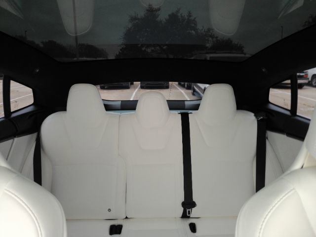 Used 2019 Tesla Model S Performance image 38